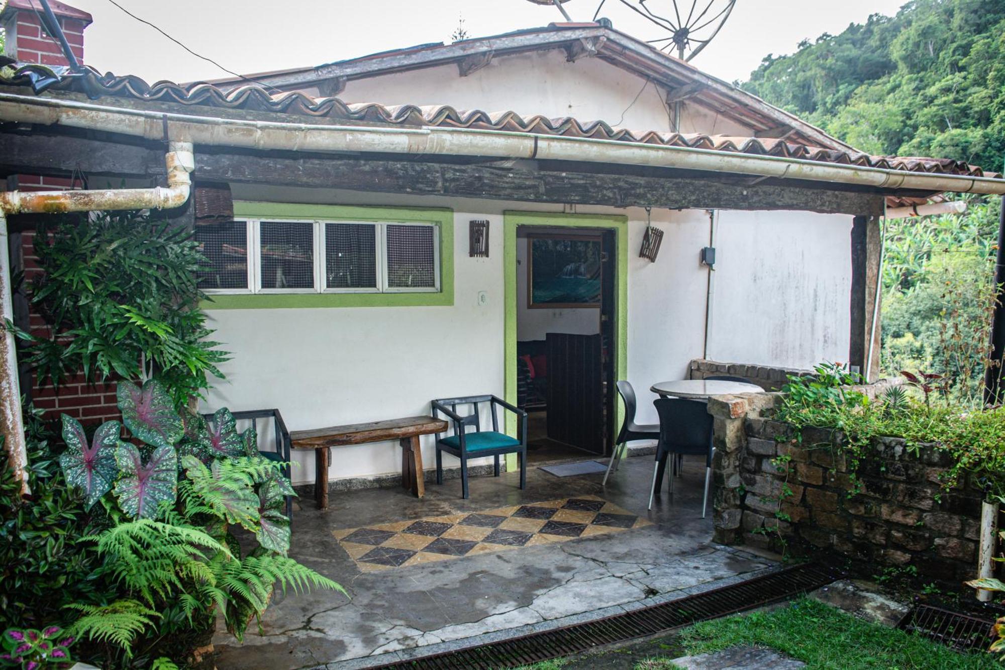 Saíra Recanto De Serra Casa de hóspedes *